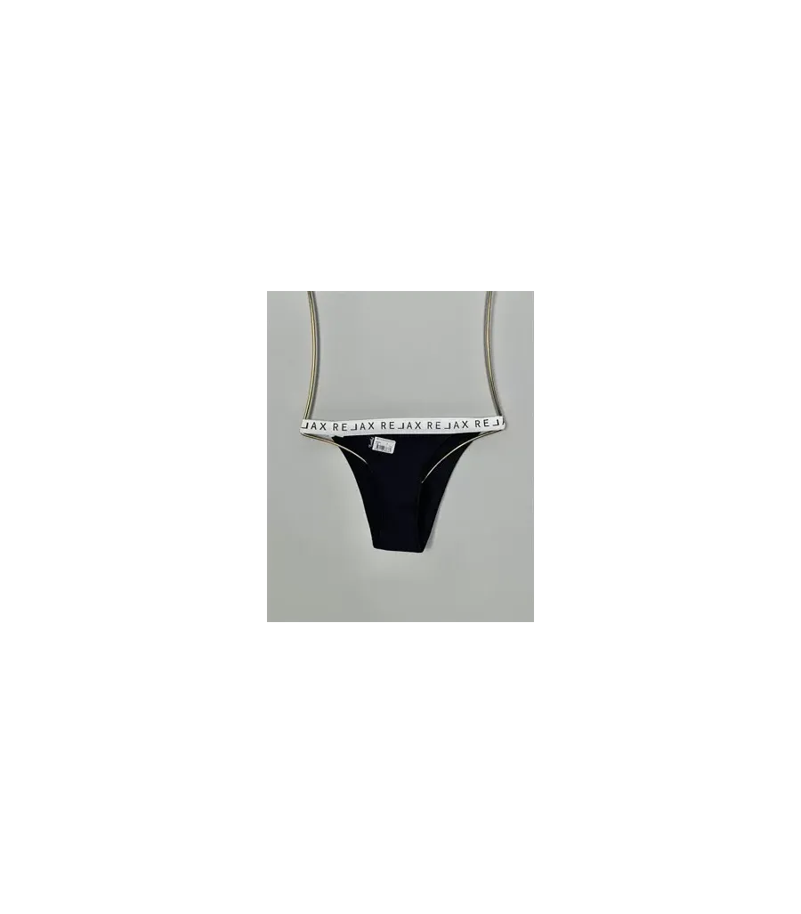 Tutku Bayan Nichole Bikini