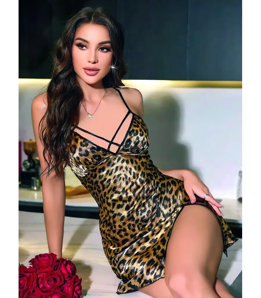 Leopar Desenli Gecelik